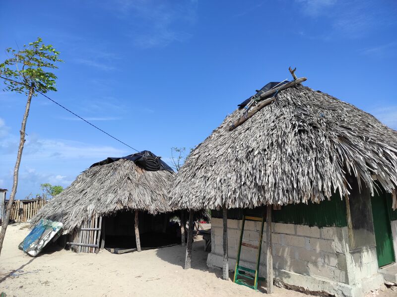 File:Rumah Pantai.jpg